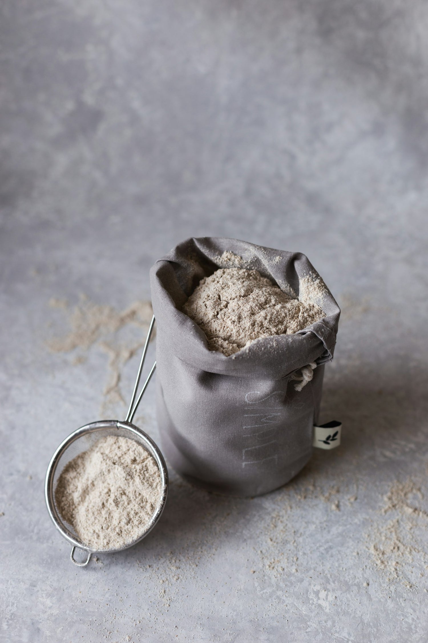 cand-whitepowder-macro